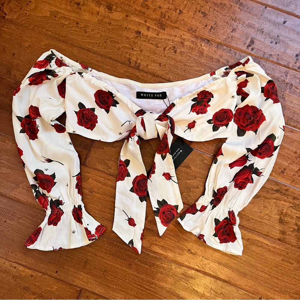 White Fox Sweetner Tie Front Crop Scarlet Rose Top Size Small